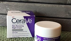 How CeraVe Skin Renewing Night Cream Boosts Overnight Hydration