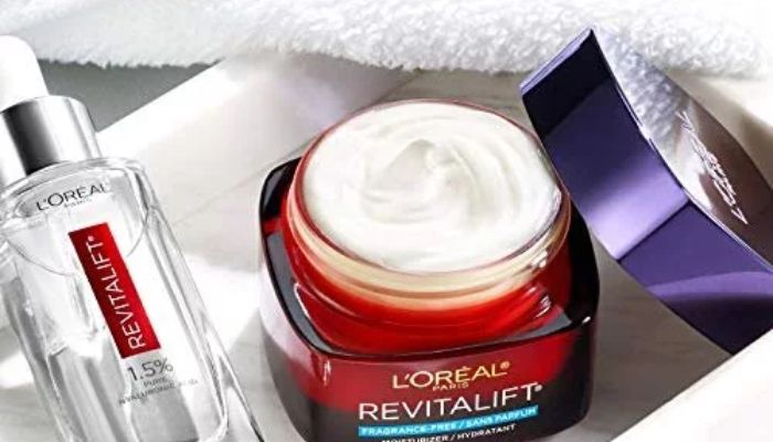 How L’Oréal Paris Revitalift Triple Power Moisturizer Reduces Wrinkles